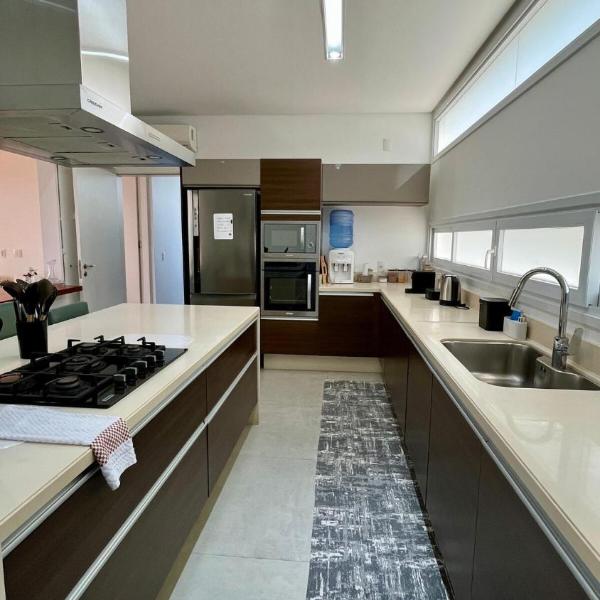 Casa com 5 suites e piscina aquecida - Foto 5
