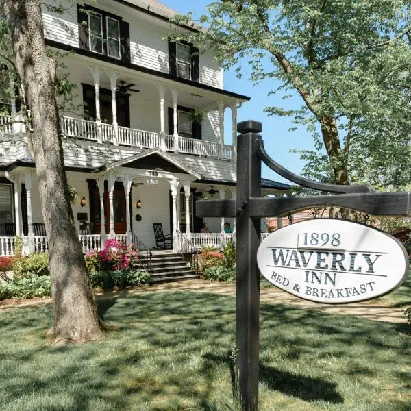1898 Waverly Inn, hotel v mestu Hendersonville