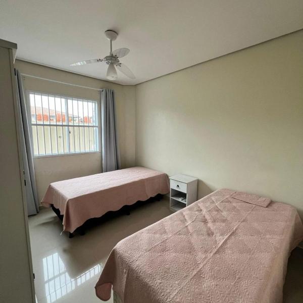 Residencial Praia do Sol | BOMBAS | 130m da praia - Foto 2