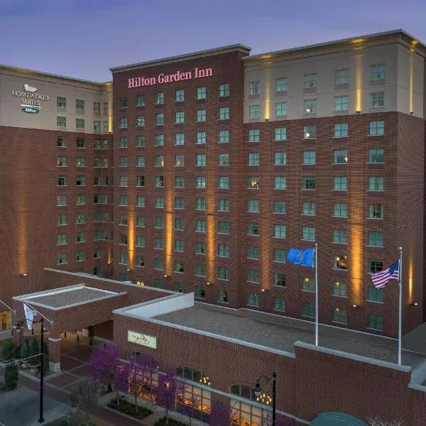 Homewood Suites by Hilton Oklahoma City-Bricktown, hotel di Oklahoma City