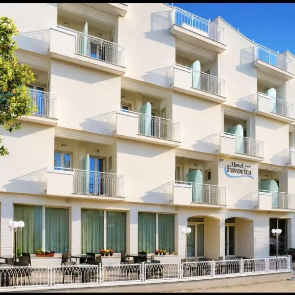 Hotel Favorita Easy Stay B&B, hotell sihtkohas Cesenatico