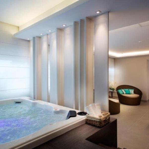 Suite with pool near Rio Centro and Farmasi - Foto 2