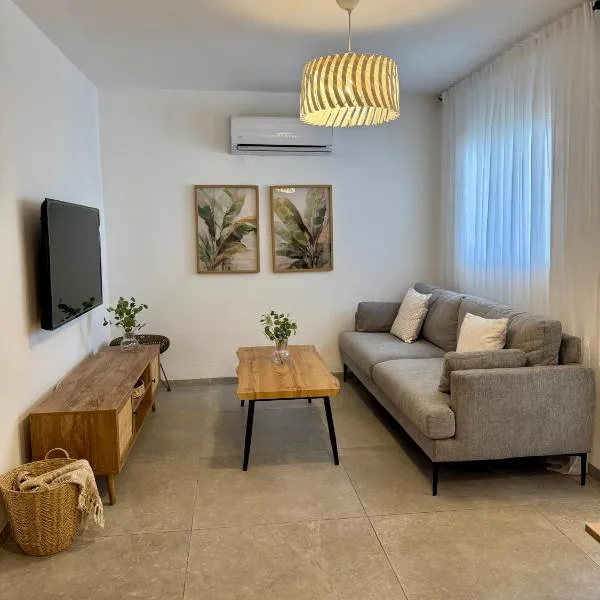 Flora house, hotel en Nahariya