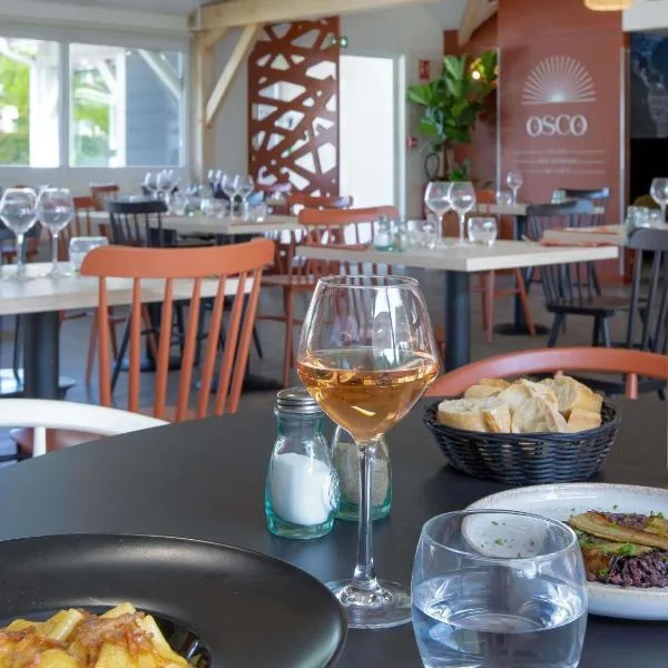 ibis Styles Aubagne Gemenos โรงแรมในเจมโนส