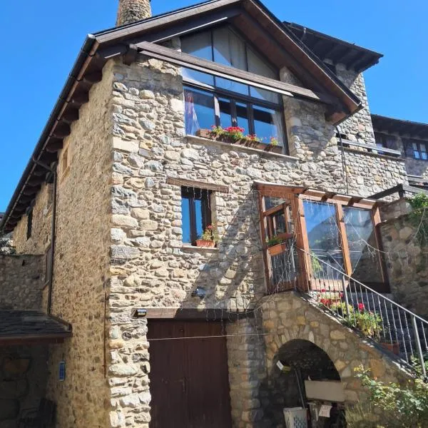Borda Piñana, hotel in Anciles