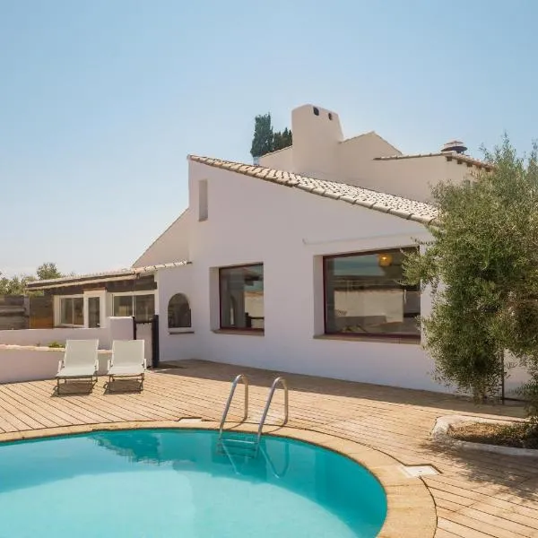 L'Oustau des Palunettes Concept Adulte only, hotel in Saintes-Maries-de-la-Mer