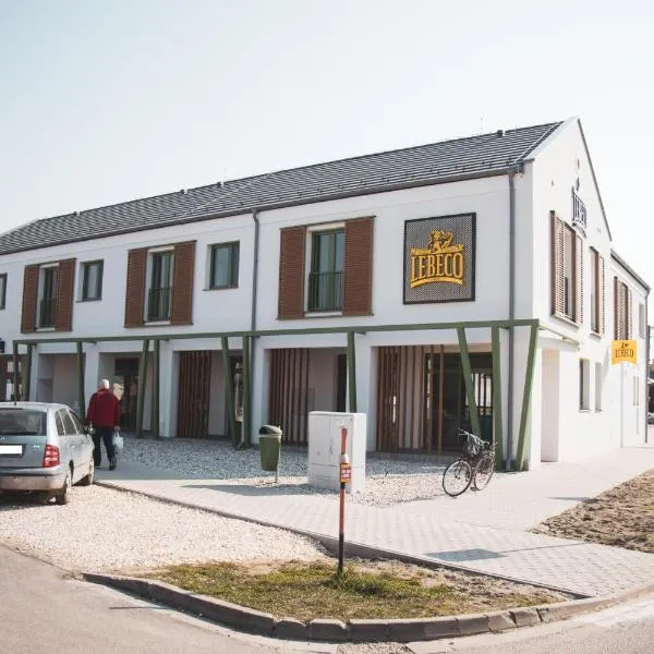 Lebeco Apartman, hotel u gradu Kolárovo