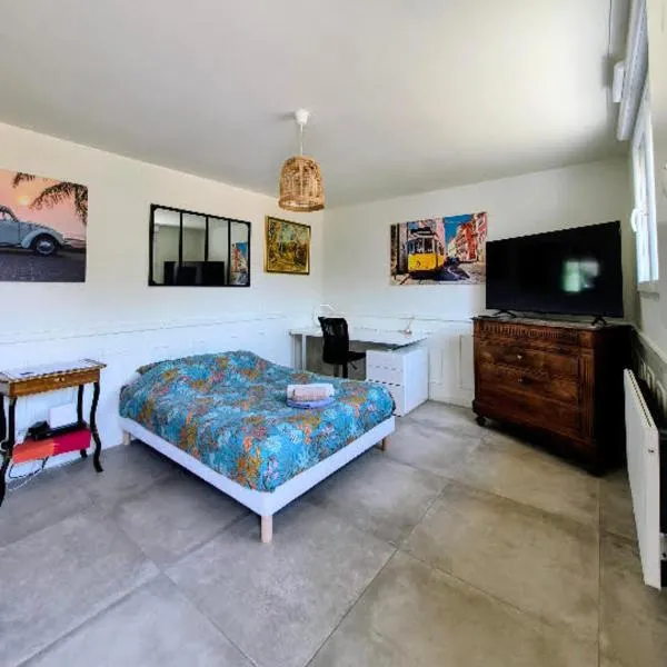 La Halte de la Gare – hotel w mieście Angoulême