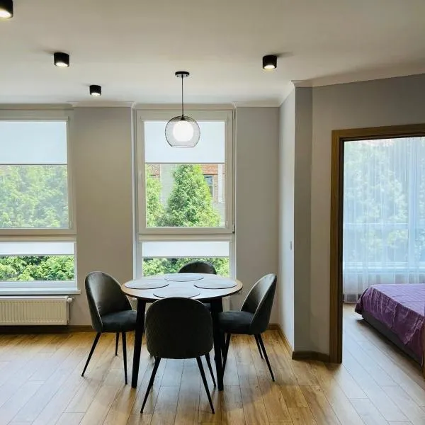 Double Home: İvano-Frankivsk şehrinde bir otel