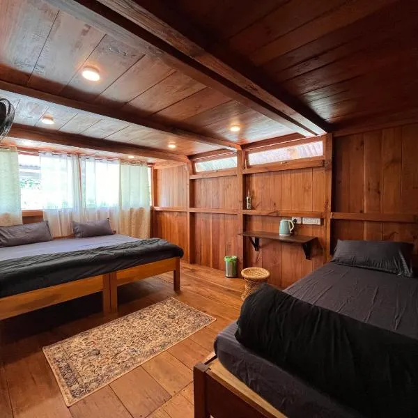Yogstel - Backpackers Hostel, hotell i Dūta