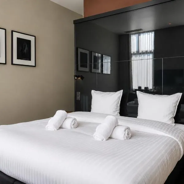 Les Nuits, hotell Antwerpenis