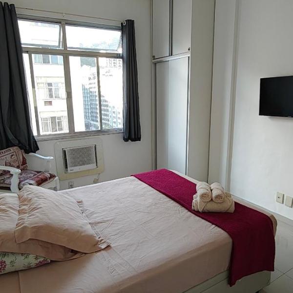 "Apartamento Amplo 44m2 Copacabana - 2 quadras da Praia" - Foto 2