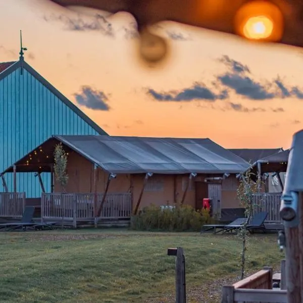 Dutchen Erfgoedpark De Hoop Glamping, Appartementen & Cottages, hotel in Uitgeest
