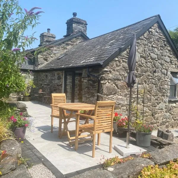Garth Engan B&B with private lounge, hotel v destinácii Llanbedr