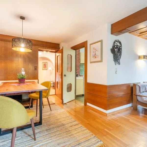 Jägers Wohnung zwischen Ehrenberg und Neuschwanstein, khách sạn ở Reutte