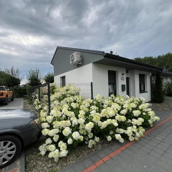 Hortensja 2 Check-in 24H, готель у місті Оборники