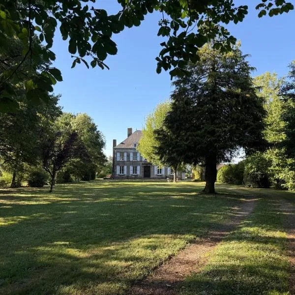 Château Talence 1870, hotel u gradu LʼAbsie