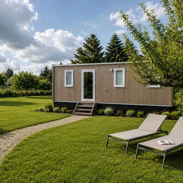 Little Sunshine Tiny House, hotel in Rheinsberg