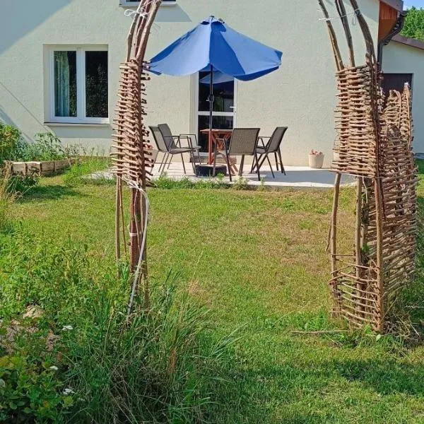 Agroturystyka Stasin, hotel u gradu 'Trojanów'