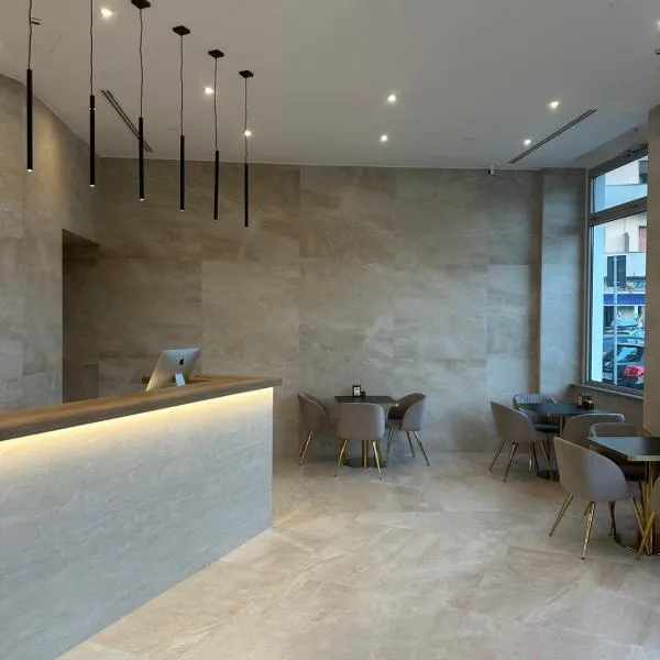 Hotel Corona, hotel Termoliban