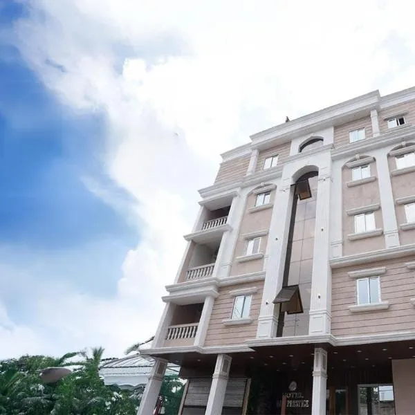 Hotel MM prestige Raipur,賴布爾的飯店