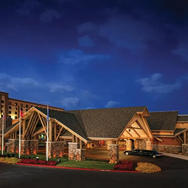 Cherokee Casino West Siloam Springs Resort, hotel in West Siloam Springs