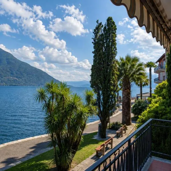 Rivalago - Lake front apartment on Lake Promenade, hotell i Brissago