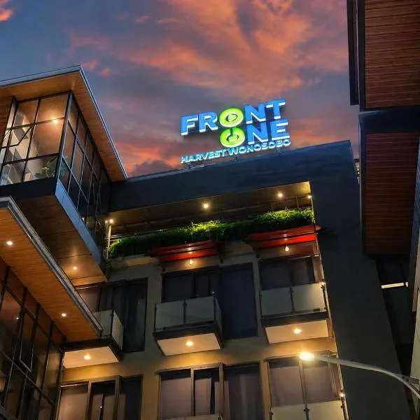 Front One Harvest Hotel Wonosobo, hotel u gradu 'Ngasinan'