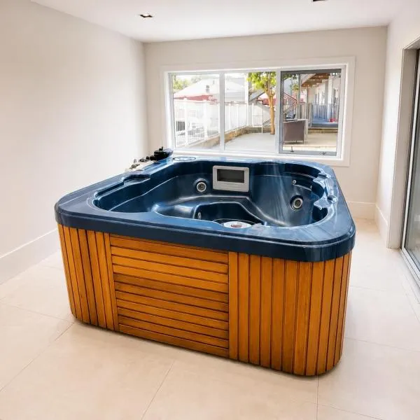 Wanaka Apartment Pool Spa Sauna Walk to Town, hotel din Wanaka