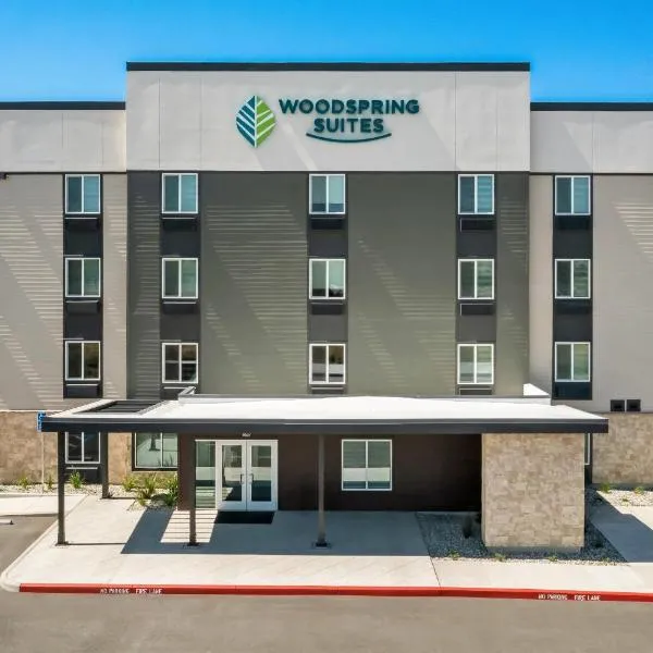 WoodSpring Suites Manteca - Stockton South، فندق في مانتيكا