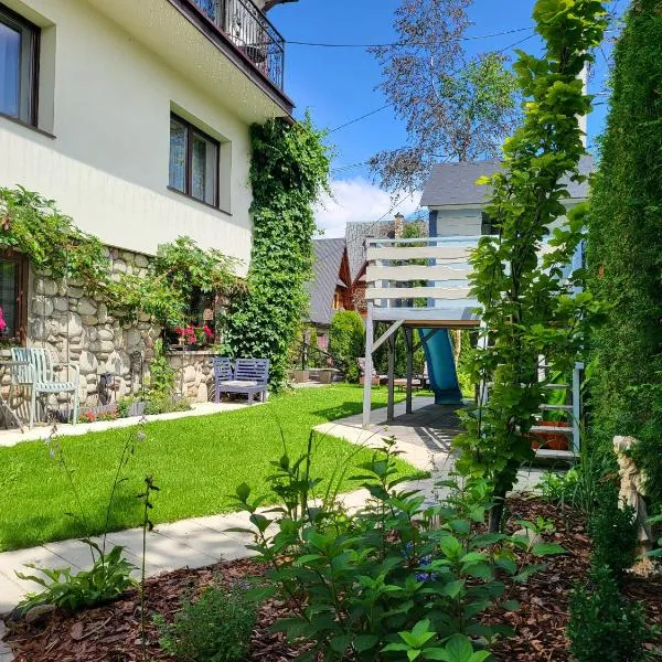 Gościniec Pod Wyciągiem - Karolina, hotel in Białka Tatrzańska