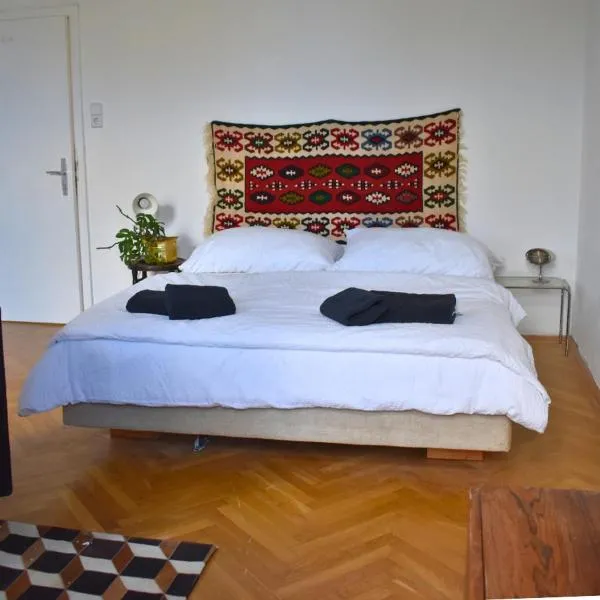 vintage house - LGBTQ & female friendly, hotel in Vienna