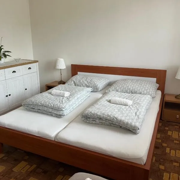 Linden House, hotell i Sklené