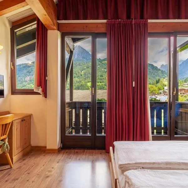 Hotel Castel Pietra, hotel v destinaci Fiera di Primiero