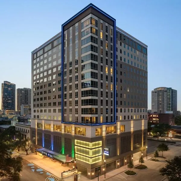 Holiday Inn Express Houston Downtown by IHG, hotel in Houston