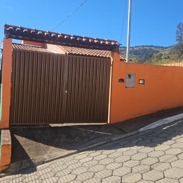 CASA CONFORTAVEL PARA FAMILIA EM SÃO lOURENÇO