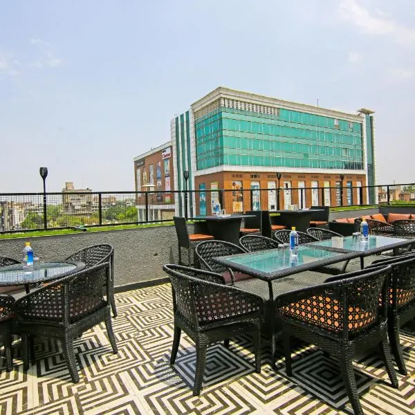 Hotel TUNIGHT, hotel em Ghaziabad
