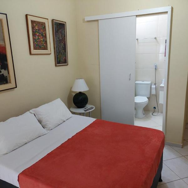 Estadia Aconchegante Apto 2 quartos e sala - Copacabana Posto 4 - Perto do Metrô - Foto 5