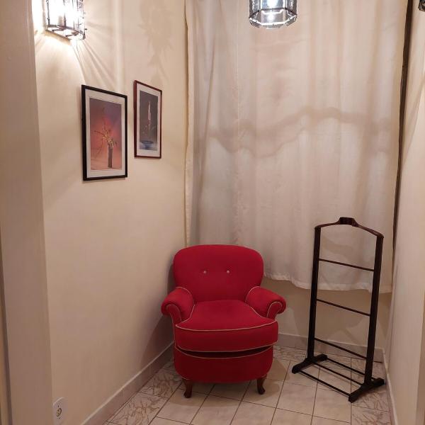 Estadia Aconchegante Apto 2 quartos e sala - Copacabana Posto 4 - Perto do Metrô - Foto 4