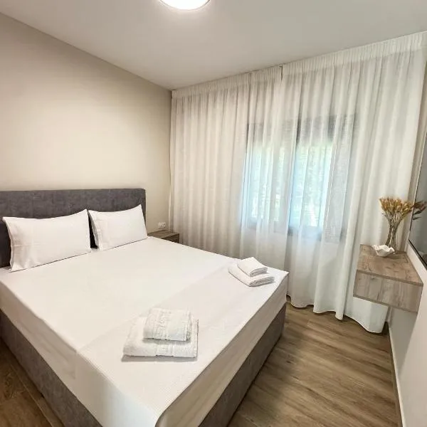 3Triaina Downstairs Apartment, Hotel in Stavros