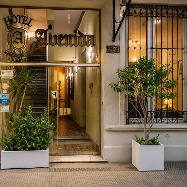 Hotel Avenida, хотел в Ла Плата