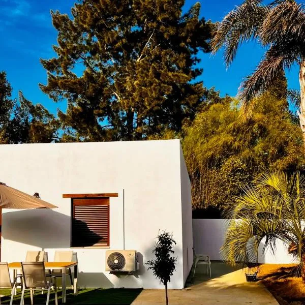 Golondrinas Verdes, hotell sihtkohas Huelva