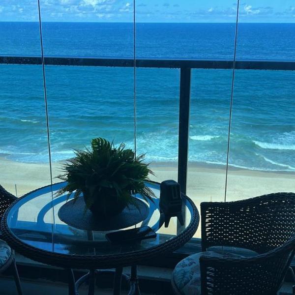 Apto flet, ideal para casais, frente mar, piscina aquecida, jacuze