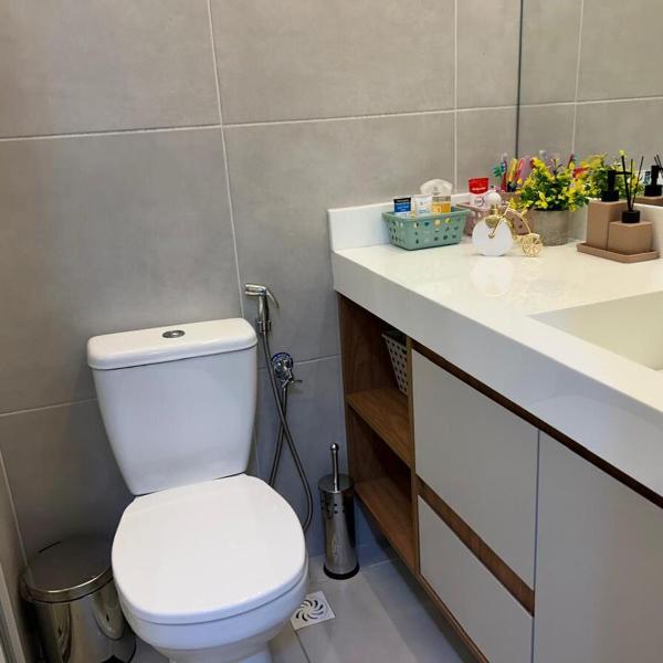 Apto flet, ideal para casais, frente mar, piscina aquecida, jacuze - Foto 3