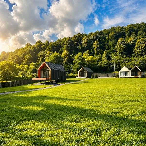 Carpathian Barns, viešbutis mieste Abranka