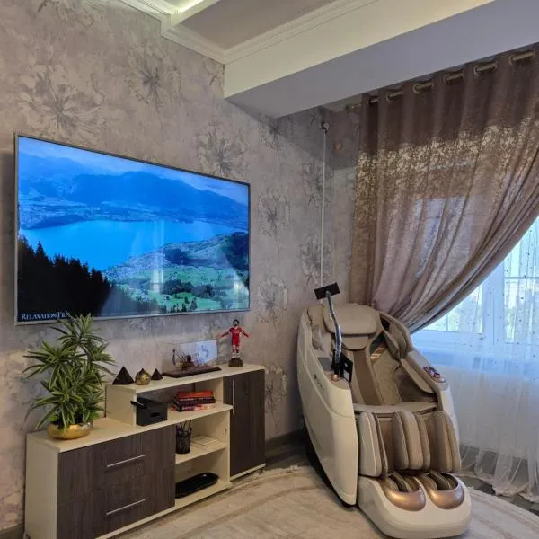 Premium Apartment with FREE Massage chair Fergana, hotel in Fargʻona