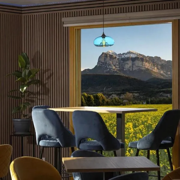 HOTEL Restaurante TurMo, hotel sa Labuerda