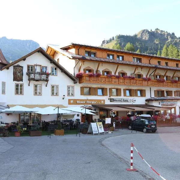 Hotel Pordoi - Fam Furgler, отель в Араббе