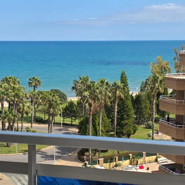 EL Toro Mondrian PRIMERA LINEA DE PLAYA, viešbutis mieste El Borseral