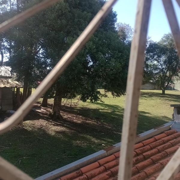 Sobrado em ambiente familiar silencioso